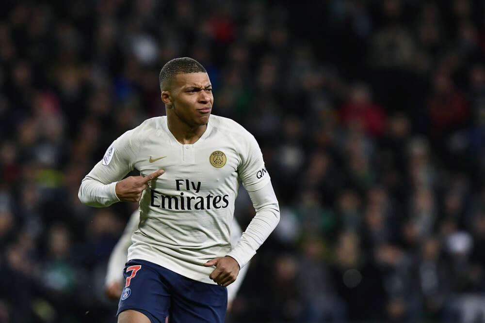 武汉网吧靠自助餐月入百万！“体验升级” 才是娱乐行业的破局密码